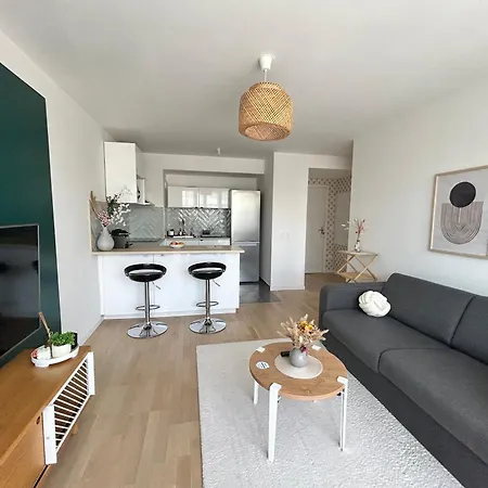 Elegant Minimaliste Entre Paris Et *